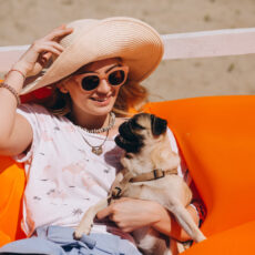 Cambios de rutina en vacaciones: cómo afectan a perros y gatos Cambios de rutina en vacaciones: cómo afectan a perros y gatos